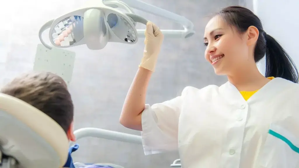 Пломбирование зубов в Корее! Клиники / Виды пломб